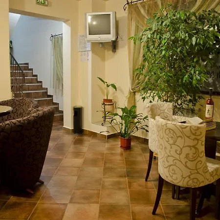 Bizev Hotel 3*