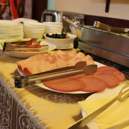 Bizev Hotel 3*