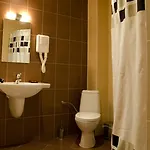 Bizev Hotell 3*