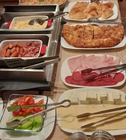 Отель Bizev Банско