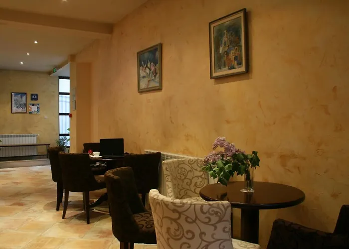 Ξενοδοχείο Bizev 3*